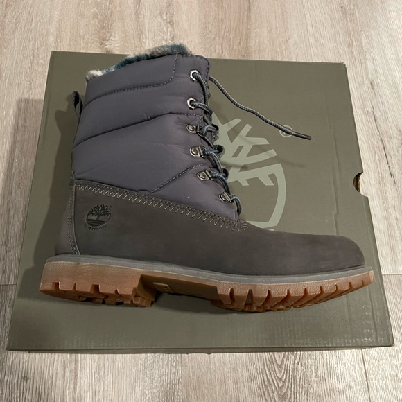 Timberland dark grey winter boots women’s US 9 EU 40 brand new, boxed, unworn. - Picture 2 of 4
